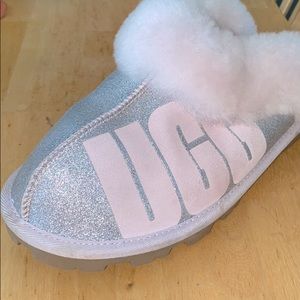 UGG slippers size 10